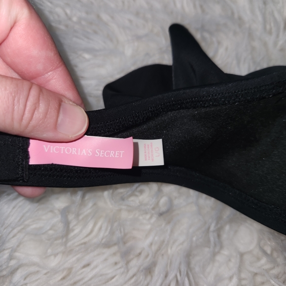 Victoria's Secret bikini top LARGE - Picture 3 of 5